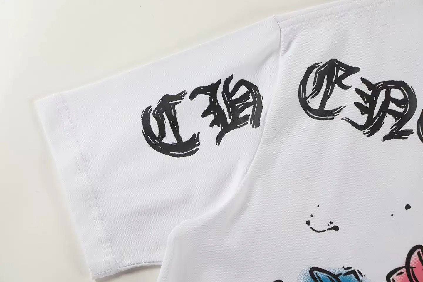 🅿️160 Style: 2025 new Croix Heart short-sleeved T-shirt Material: High version 300g double yarn combed cotton Size: S～XL Color: White Style number: Z016
